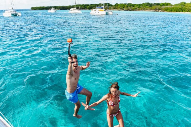 From Split: Blue Cave, Mamma Mia, Vis & Hvar 5-Island Tour - Key Points