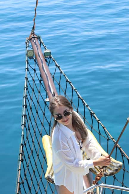 From Split: Blue Lagoon & Underwater Museum (Lunch & drinks) - Departing from Split’s Riva Promenade into the Croatian Adriatic