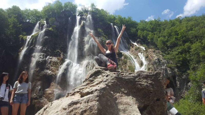 From Split or Trogir: Plitvice Lakes Trip with Entry Ticket - Guided Tour: Knowledge and Personalities on Site