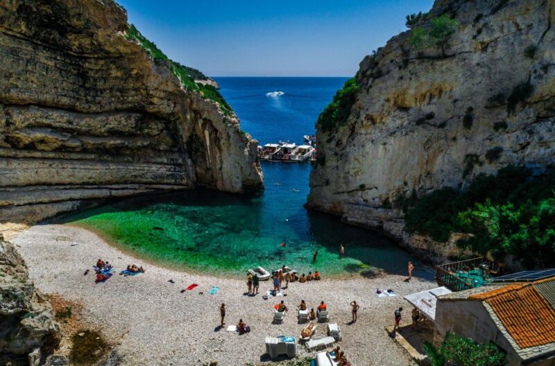 From Split: Private Day Trip to Blue Cave and Islands - Discovering Hvar’s Historic Streets and Red-Roofed Buildings