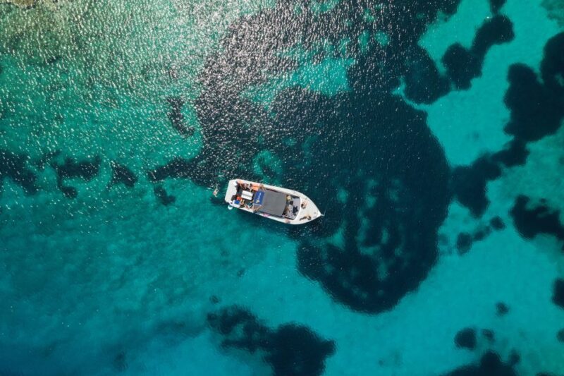 From Split: PRIVATE Deluxe Blue Cave Tour with Grilled Lunch - Premium Boat Features and Comfort