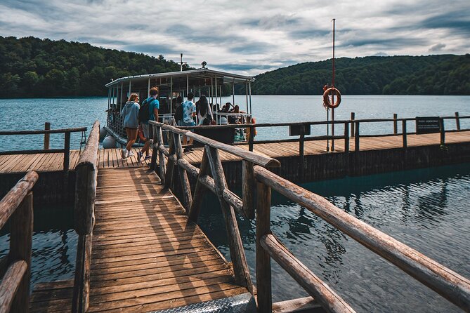 From Split: Self-Guided Plitvice Lakes Day Tour with Boat Ride - Reviews Highlighting Tour Strengths and Limitations