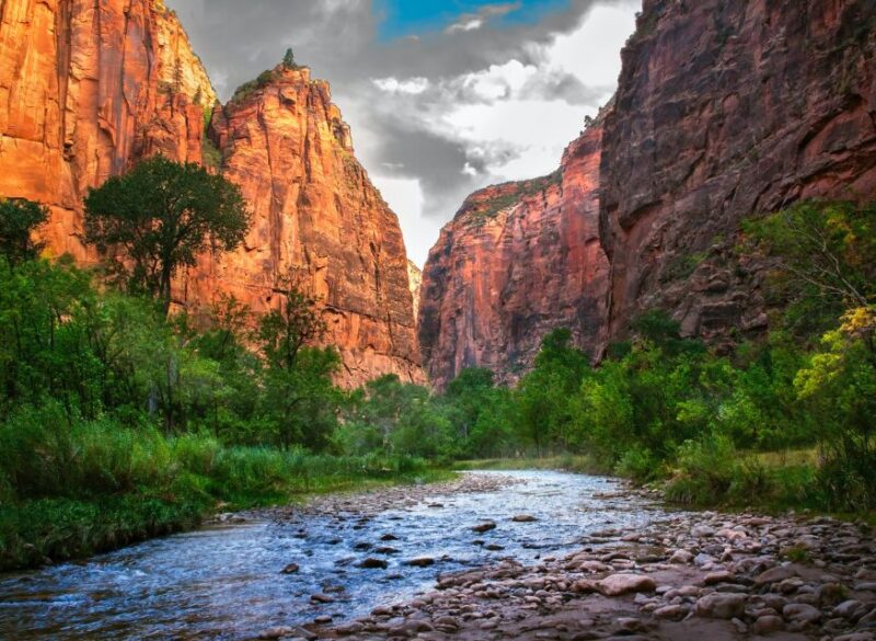 From Springdale: The Zion Narrows Hike with Lunch - The Route into Zion’s Most Famous Slot Canyon