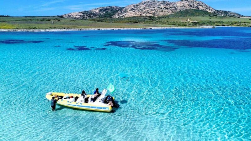 From Stintino: half-day tour by dinghy to Asinara with aperitif - The Boat Equipment and Comfort Features