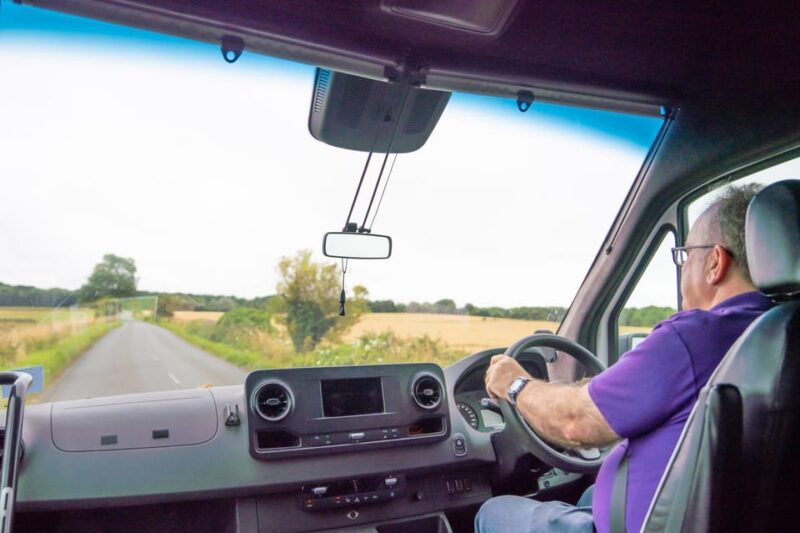 From Stratford-upon-Avon / Moreton-in-Marsh: Cotswolds Tour - Strolling Along the River in Bourton-on-the-Water