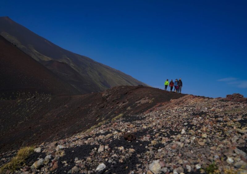 From Syracuse: Mount Etna Guided Morning Hike & Food Tasting - Key Points