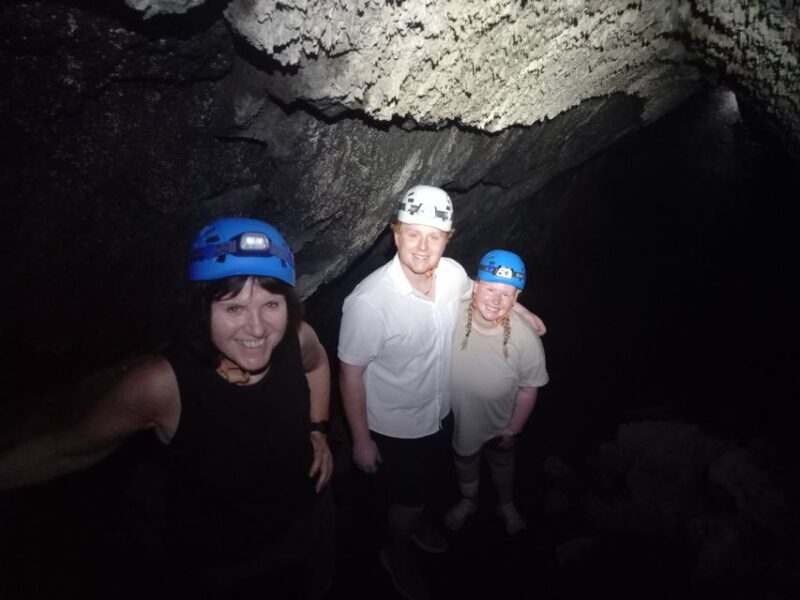 From Syracuse: Mount Etna Guided Morning Hike & Food Tasting - Food and Wine Tasting Highlights