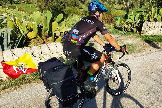 From Syracuse: Ortigia Bike Tour - The Tour Route: A Mix of Landmarks and Hidden Corners