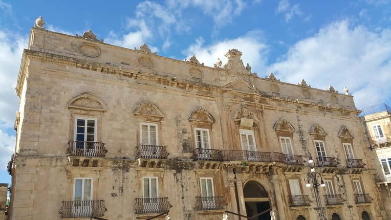 From Taormina: Guided Tour of Syracuse and Ortygia Island - Relaxing in Ortygia’s Local Cuisine Scene