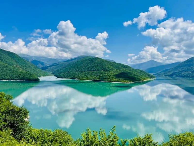 From Tbilisi: Day Trip to Kazbegi - Comfortable Transport and Expert Guidance