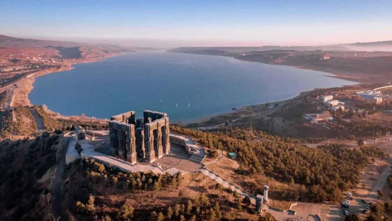 From Tbilisi: Sabaduri Forest, Chronicles & Bear Zoo - Key Points