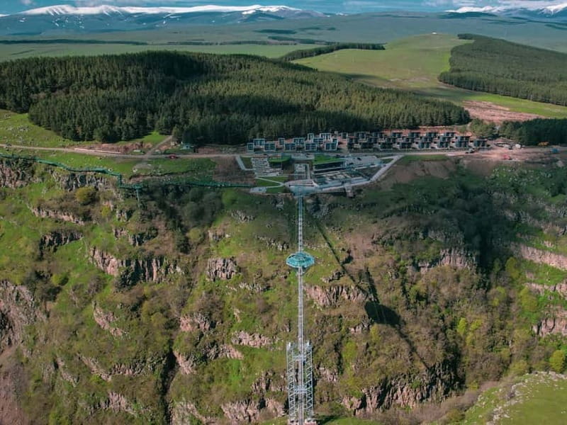 From Tbilisi to Dashbashi Canyon and the Diamond Bridge - The Descent and Return: Moderate Challenge