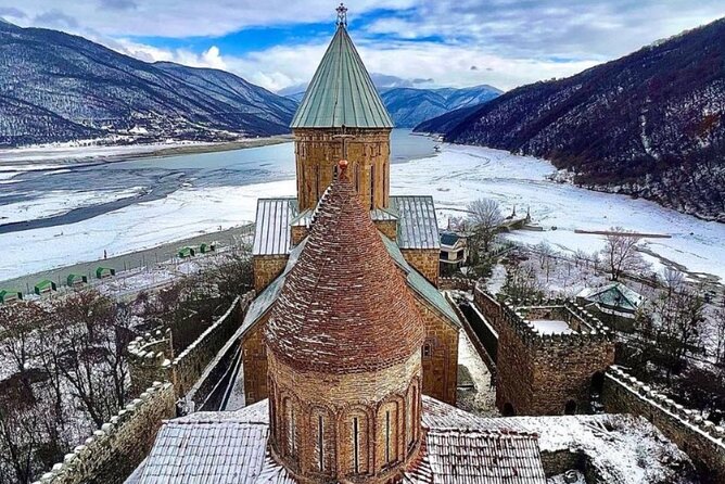 From Tbilisi to Gudauri Ski Resort, Zhinvali, Ananuri Day Trip - Guided Experience and Local Insights