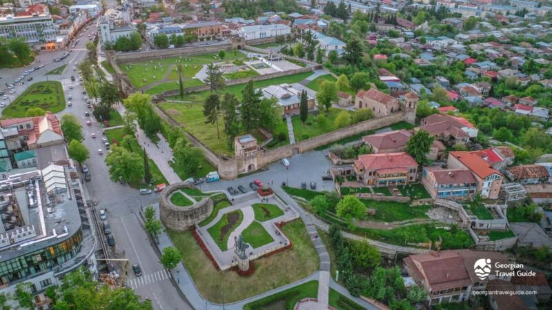 From Tbilisi to Sighnaghi, Bodbe, Telavi & Free Wine - Traditional Georgian Cuisine at a Local Restaurant