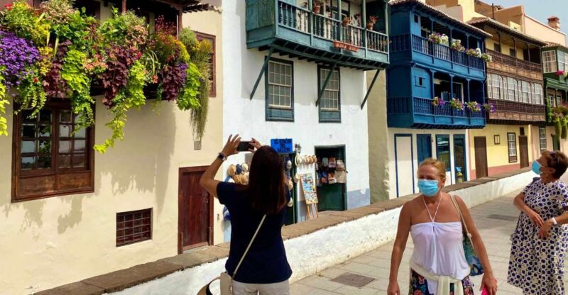 From Tenerife: Day Trip to La Palma Volcanic Landscapes - Exploring Santa Cruz de La Palma’s Old Town