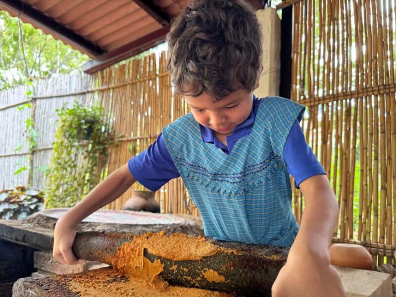 From Teotitlán del Valle - Traditional Cooking Class - The Warm Welcome with Bread and Chocolate