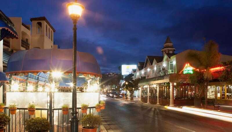 From Tijuana: City Tour Ensenada & Lobster - Visiting the Hotel-Casino Riviera and Margarita Origins