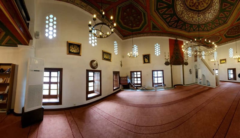 From Tirana: Berat Full-Day Tour - Scenic Drive and Photo Stops on the Way