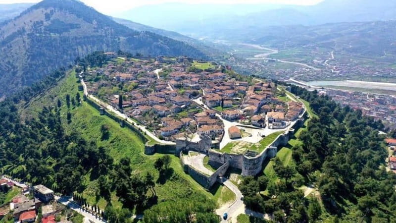 From Tirana/Durres: Berat Day Tour - UNESCO Heritage Site - Detailed Look at Berat Castle and Its Surroundings