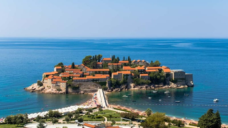 From Tirana: Montenegro daily trip - Visiting the Iconic St Stephan Island