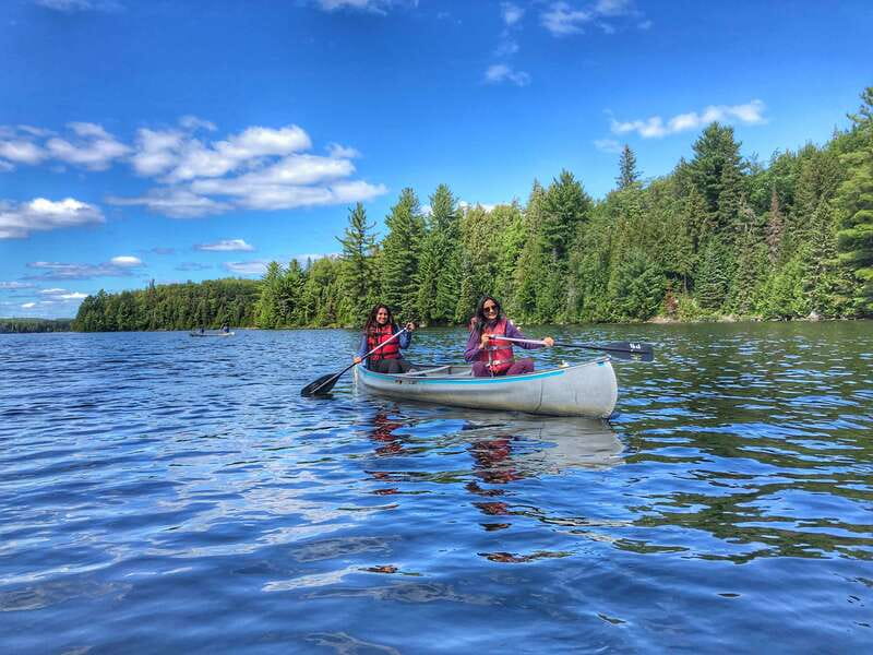 From Toronto: Algonquin Park Canoeing & Hiking Adventure - Guide Expertise and Tour Atmosphere