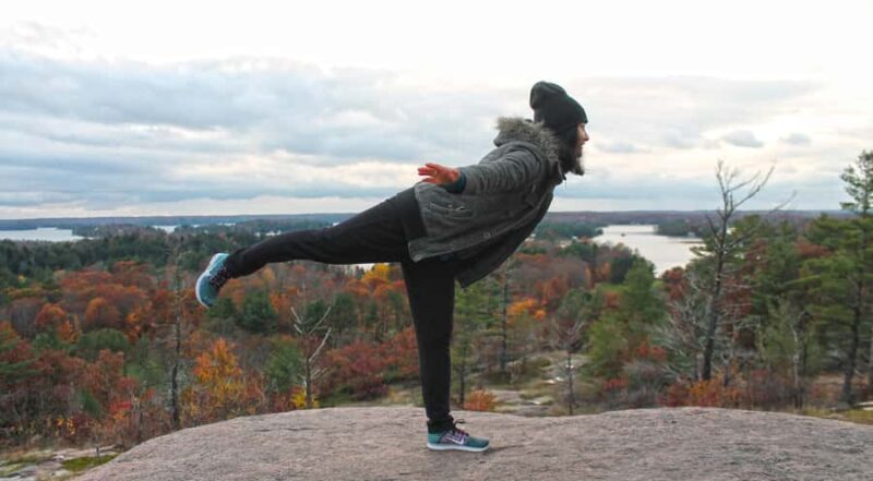 From Toronto: Explore Muskoka - Hardy's Lake Provincial Park - Winter Variations: Snowshoeing and Frozen Landscapes