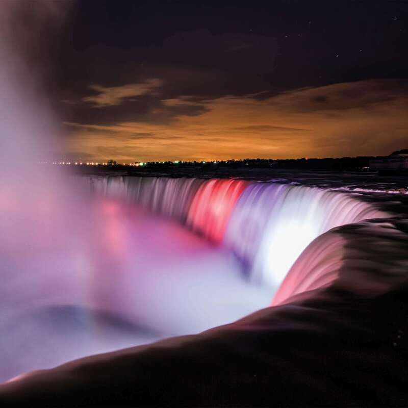 From Toronto: Niagara Falls Tour with Journey & Dinner - Discover the Unique Experience of the Niagara Falls Tour with Dinner