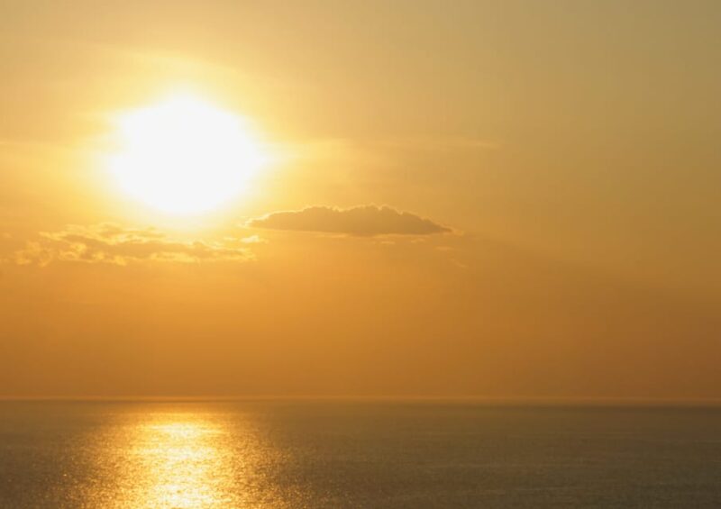 From Tromsø: Sommarøy Midnight Sun Sea Kayaking Tour - Safety, Comfort, and Practical Tips