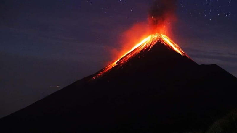 From Tropea: Panarea Island and Stromboli Volcano by Night - Discovering the Aeolian Islands from Tropea