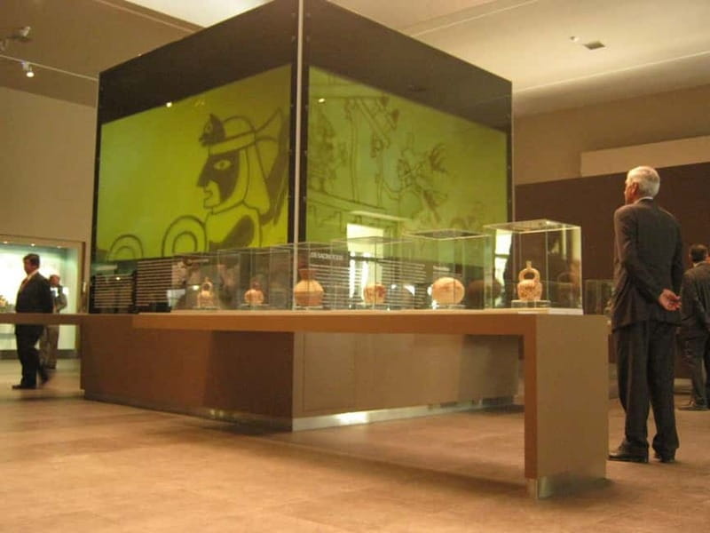 From Trujillo: Huacas de Moche, Chan & Huanchaco Beach Tour - Cultural Insights at the Chan Chan Museum