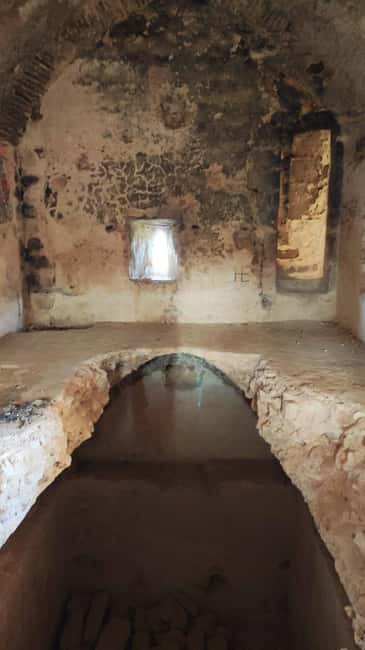 From Valencia: Hike and kayak tour through the Júcar Gorge - Kayaking Through the Canyones de Jucar