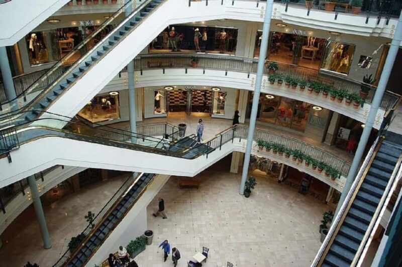 From Vancouver: Leavenworth, Portland, & Seattle 3-Day Tour - Multnomah Falls: A Spectacular Natural Wonder