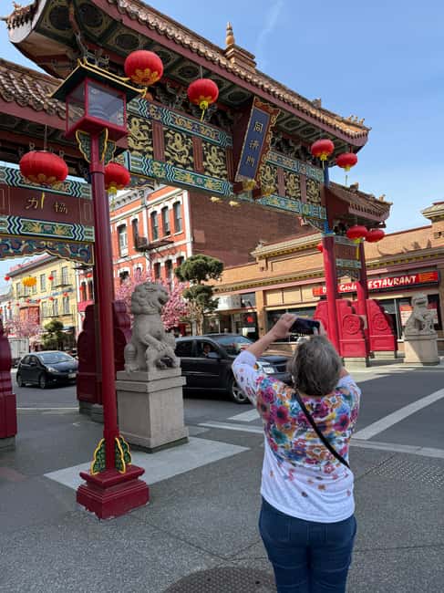 From Vancouver: Private Victoria & Butchart Gardens Day Trip - Suitable for Those Who Appreciate Personalized Tours