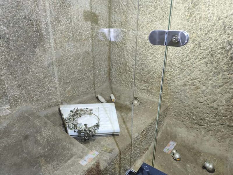 From Veliko Tarnovo: Day Tour to the Valley of Roses & Kings - Comparing Similar Tours in Bulgaria