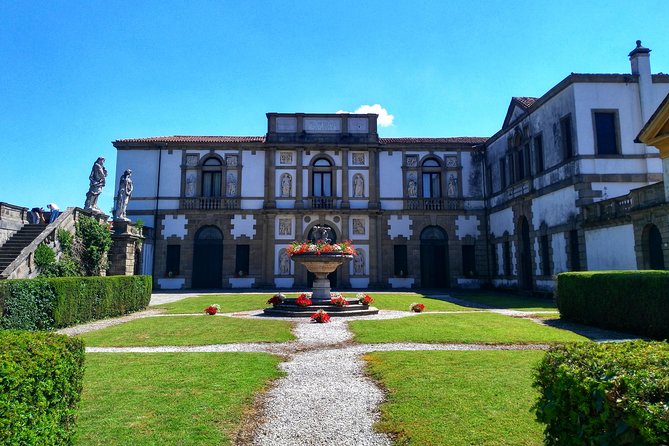 From Venice, Tour to the Walled Town Of Monselice - Visiting Villa Duodo and the Sacred Route