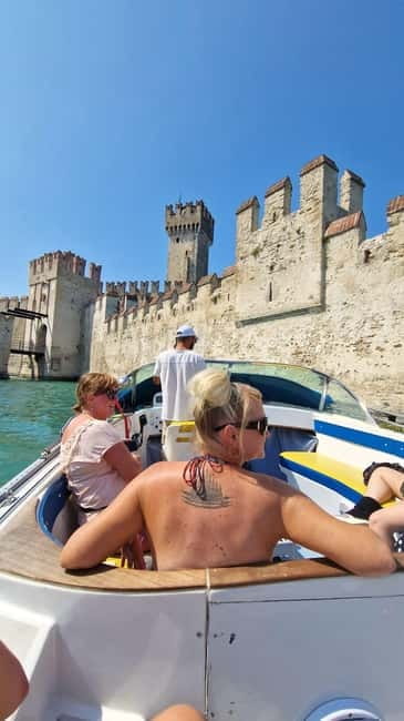 From Verona: Sirmione, Lake Garda with Boat & Spritz Tasting - Leisure Time in Sirmione’s Streets and Cafés