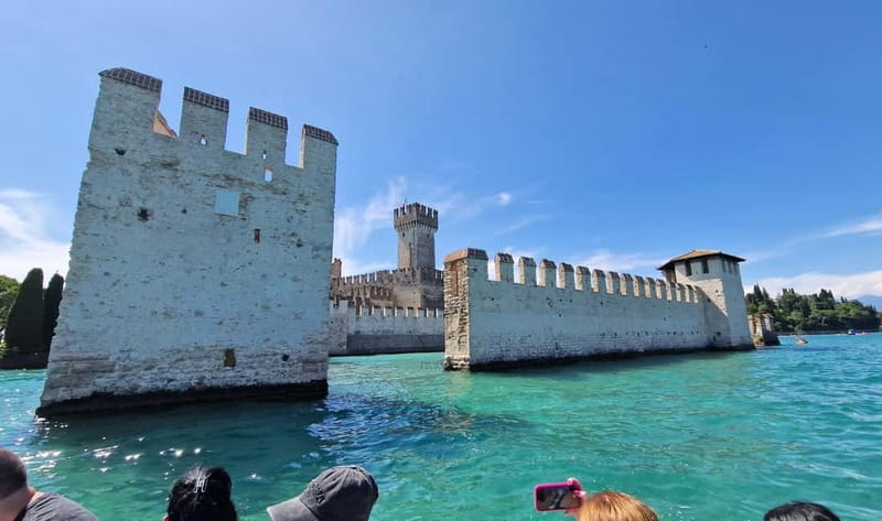 From Verona: Sirmione, Lake Garda with Boat & Spritz Tasting - Veronese Spritz Tasting and Relaxing in Verona