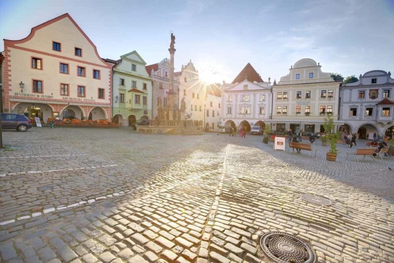 From Vienna: Cesky Krumlov Small-Group Guided Day Trip - Discover Cesky Krumlov on a Full-Day Guided Trip from Vienna