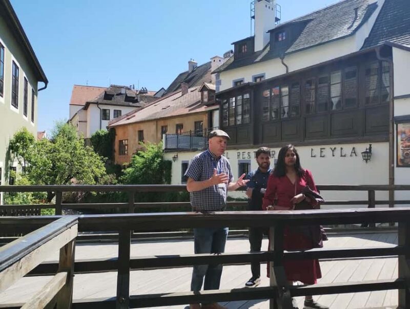 From Vienna: eský Krumlov wonderful Day Trip with Lunch - Exploring the Historic Old Town and Latrán Quarter