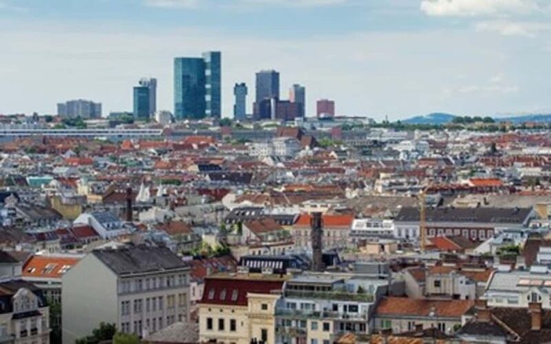 From Vienna: Private Bratislava Tour  Castles & Views - Visiting Bratislava Castle and the Old Town