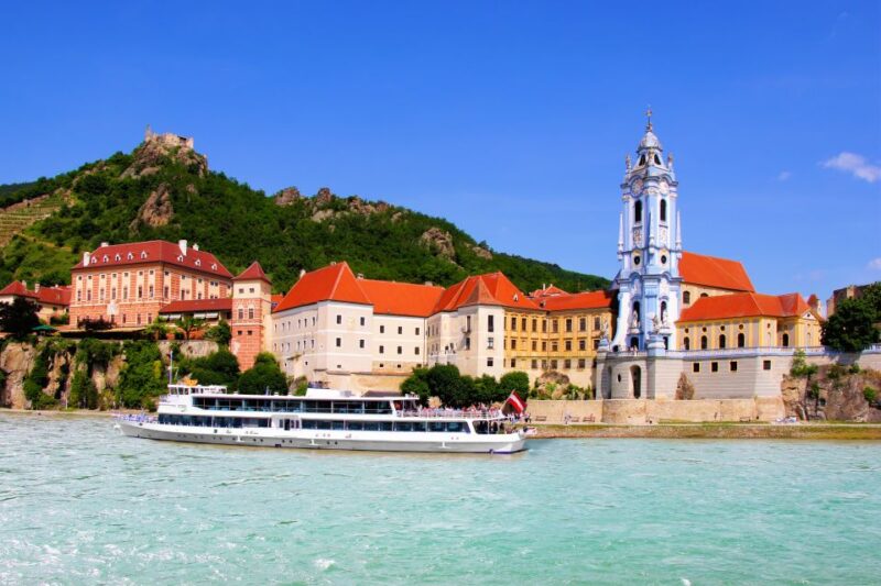From Vienna: Wachau Valley Day Tour with Wine Tasting - Logistics and Group Dynamics on the Tour