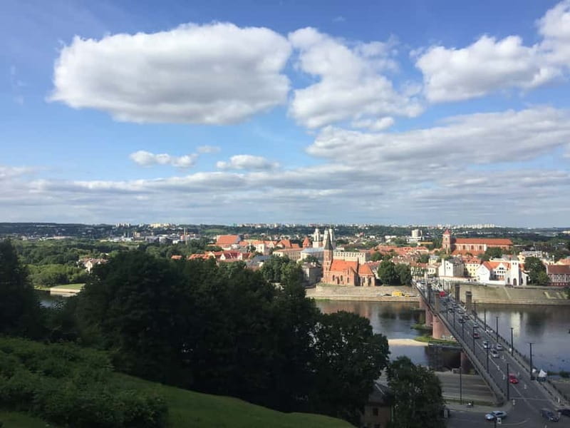 From Vilnius: Guided Jewish Heritage Day Trip to Kaunas - The Jewish Ghetto in Vilijampol: A Site of Historical Tragedy