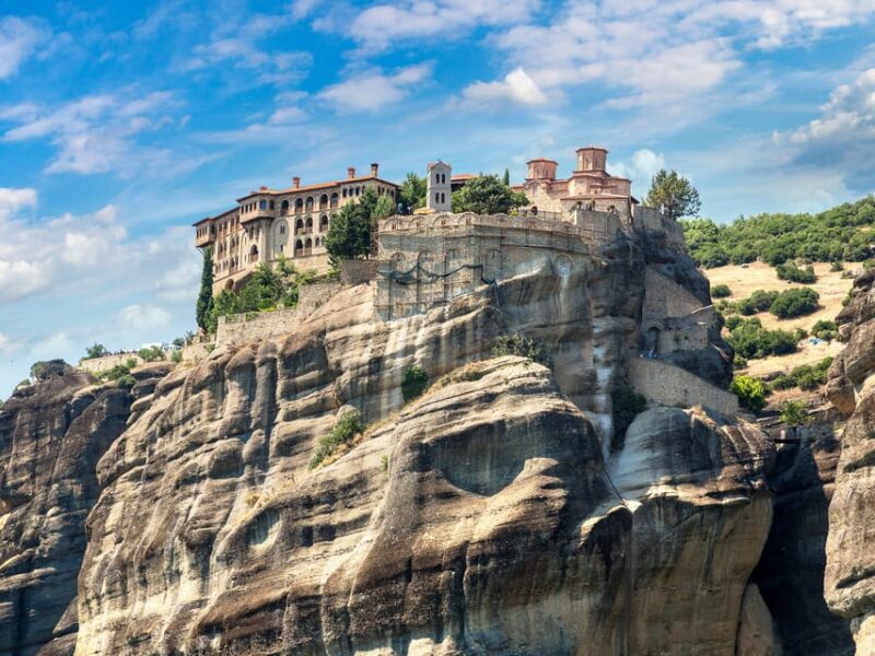 From Volos : Meteora Monasteries and Rocks Guided Tour - Exploring the Monasteries of Meteora