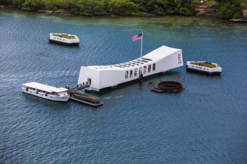 From Waikiki: Pearl Harbor USS Arizona Memorial Program - Visiting the Pearl Harbor Visitor Center and Exhibits