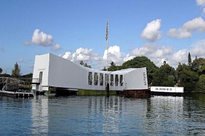 From Waikiki: USS Arizona Memorial and Honolulu City Tour - Downtown Honolulu Historic Sites Tour