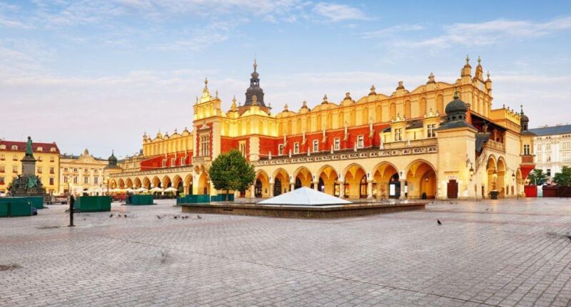From Warsaw: Guided Tour to Auschwitz-Birkenau and Krakow - Free Time in Krakow’s Old Town