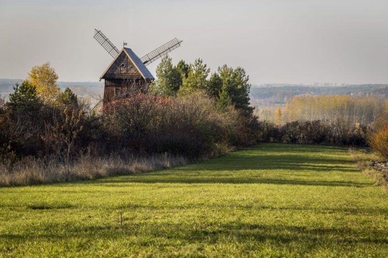 From Warsaw: Kazimierz Dolny Art Town Full-Day Private Tour - Kazimierz Dolny: An Artistic Treasure in Poland