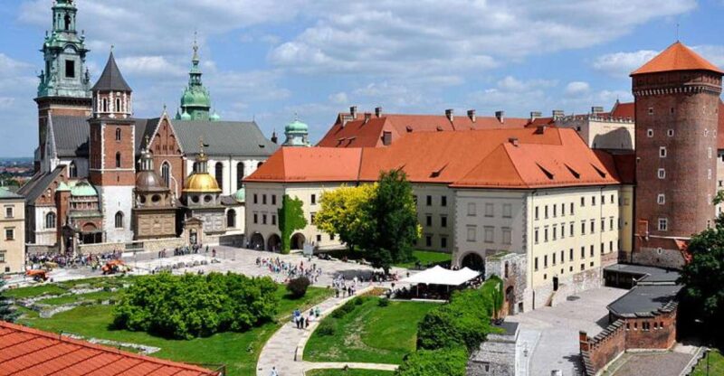 From Warsaw: Krakow & Wieliczka Small Group Tour with Lunch - Guided Tour of Krakow’s Top Sights