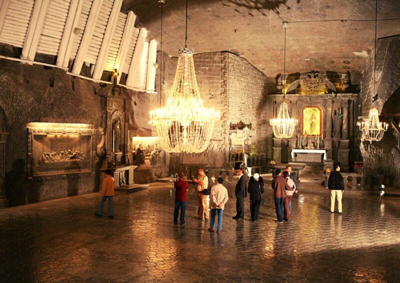 From Warsaw: Krakow & Wieliczka Small Group Tour with Lunch - Practical Details: Logistics and Accessibility