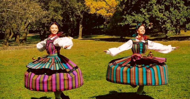 From Warsaw: Mazovian gardens & palaces full day tour - Practical Tips for Participants